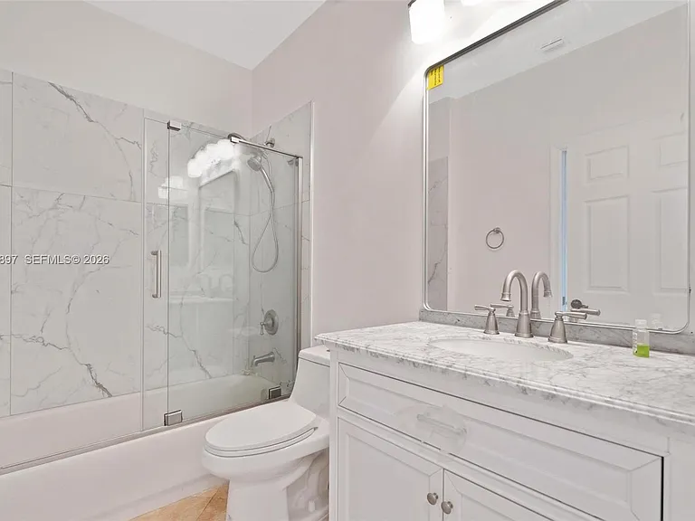 1666 Victoria Pointe Cir — Photo 20