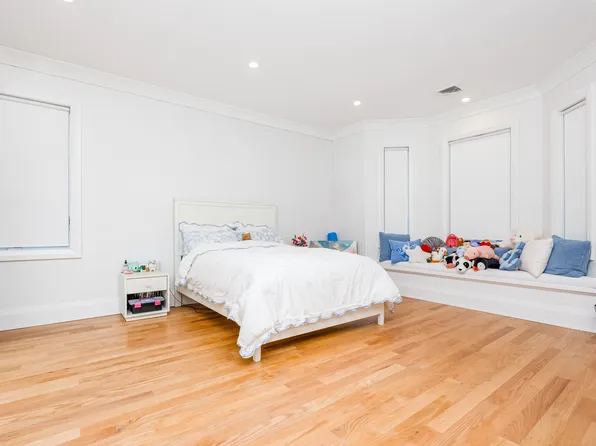 190-22 Nero Avenue image 30 of 43