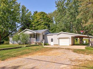 1871 E Deckerville Rd, Caro, MI 48723