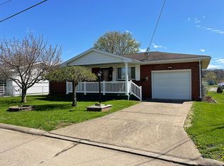 2352 Capital Cir, Parkersburg, WV 26101