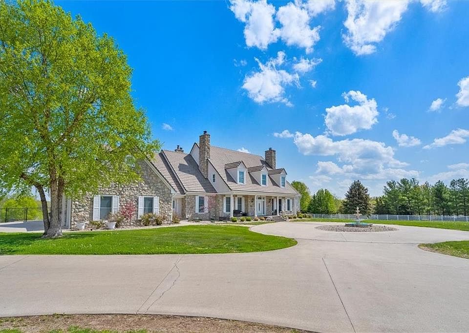 400 NW Lakewood Blvd, Lees Summit, MO 64064 Zillow