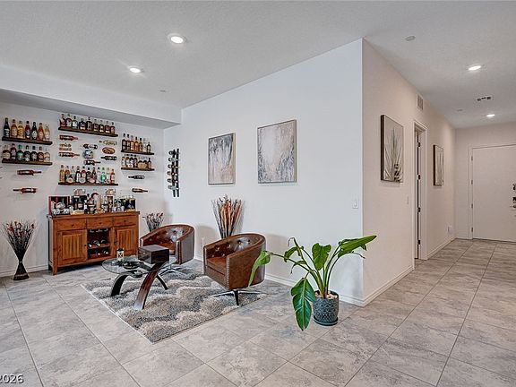 2nd image of 33 Reverie Heights Ave