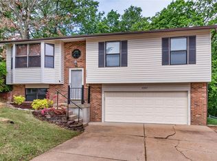 4927 Windemere Dr, Imperial, MO 63052