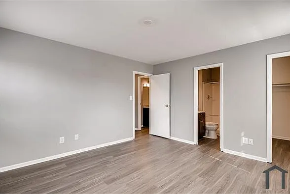 1347 Harford Square Dr — Photo 22