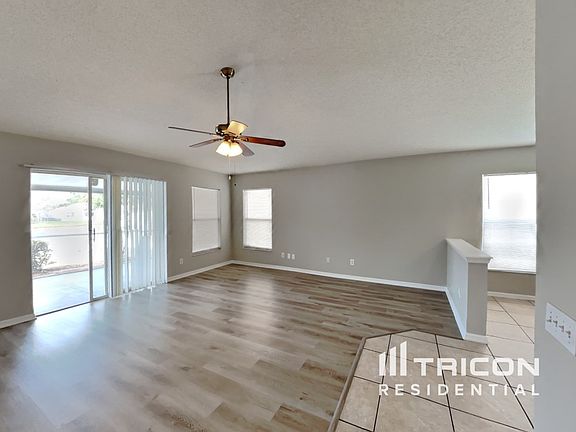 3rd image of 12116 Dawn Vista Dr