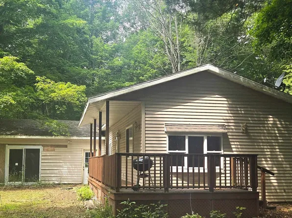 1122 Mytas Rd, White Lake, WI 54491