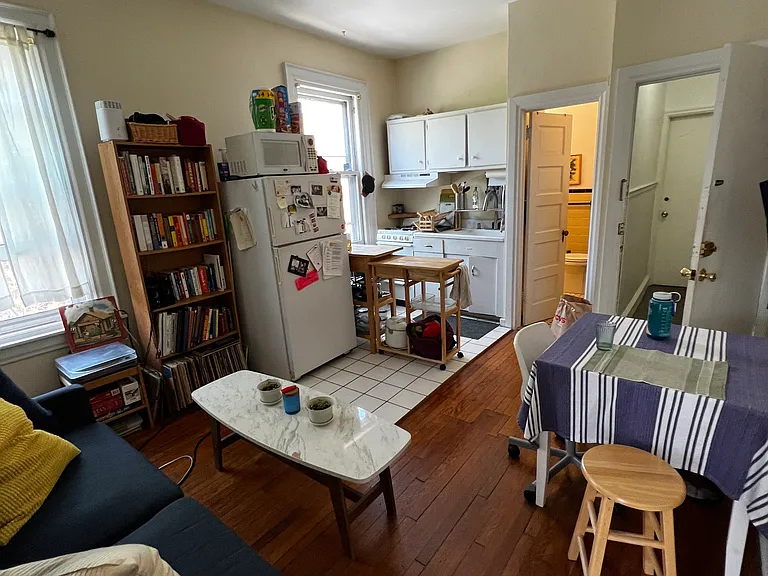 4621 Spruce St #2F — Photo 4