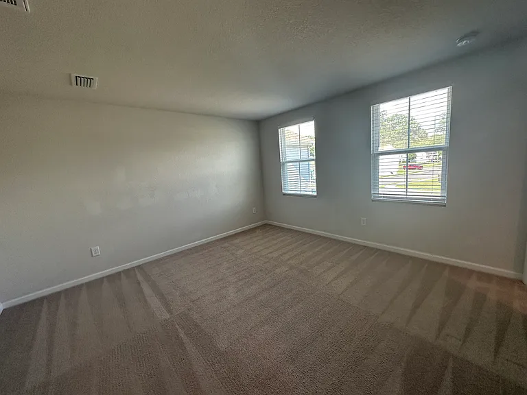 304 Forecastle St — Photo 9