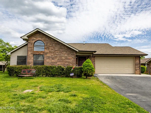 1148 Fielding Dr, Maryville, TN 37804