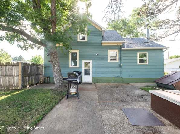 170 Cliff St, Gladstone, ND 58630