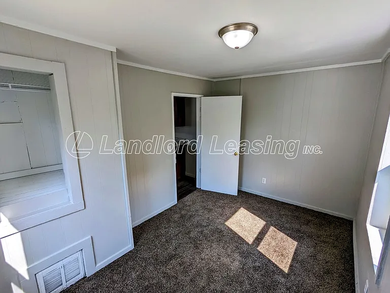 3502 Lowell Ave — Photo 13
