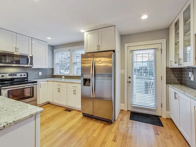 5415 Illinois Ave NW — Photo 2