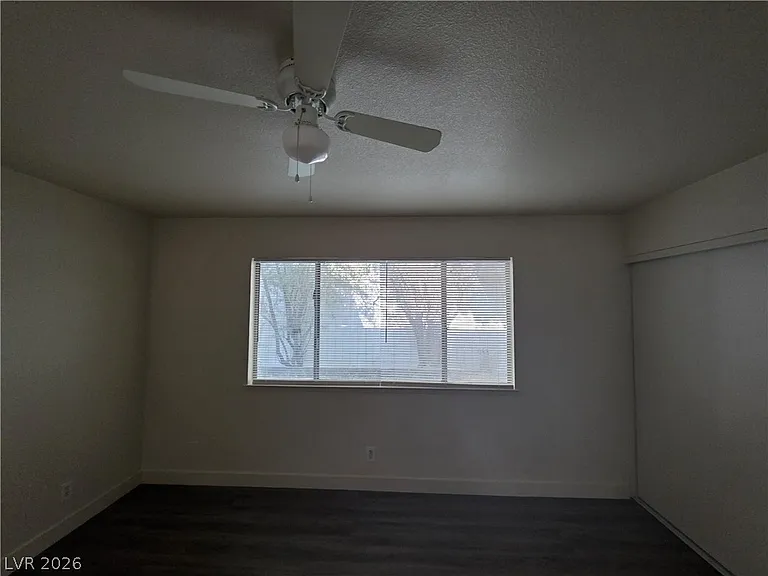 3364 Royce Ct — Photo 37