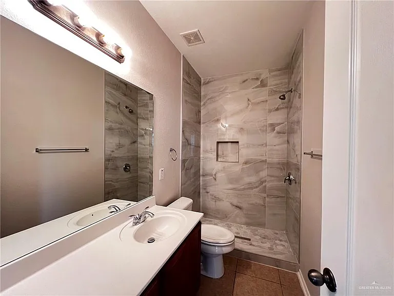 3303 San Sebastian St — Photo 20