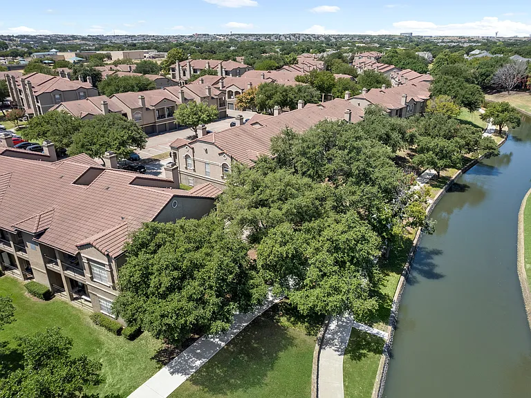 Aventura Cimarron — Photo 14