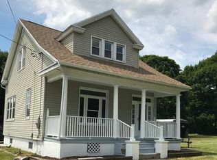 23 E Lakewood Ave, Barnesville, PA 18214