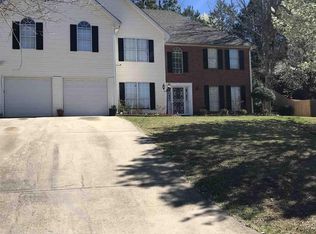 3896 Cain Mill Dr, Lithonia, GA 30038