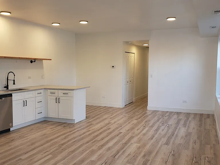 1121 N Mozart St #2 — Photo 3