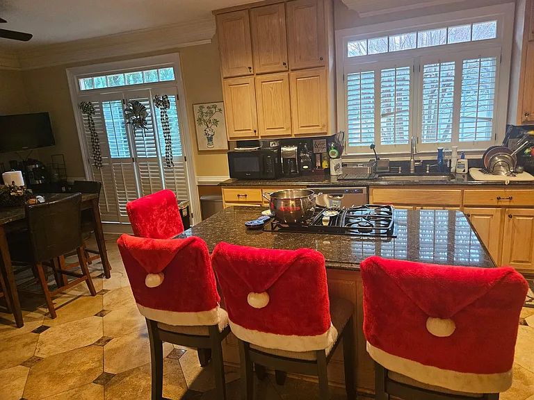Livingston Dr SW — Photo 15