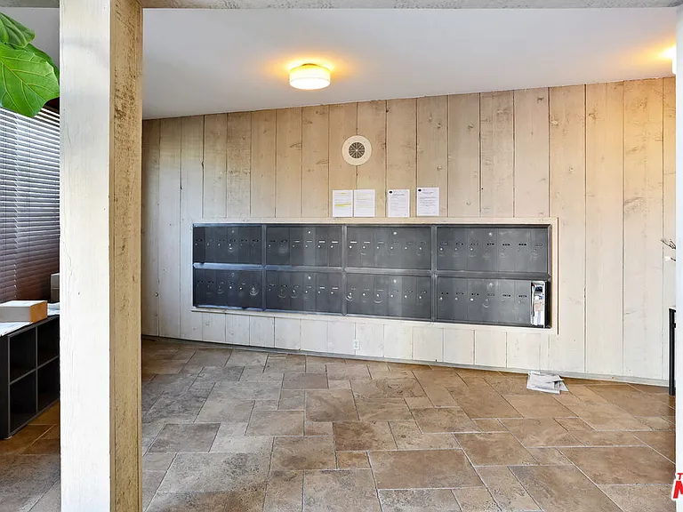 809 S Bundy Dr #103 — Photo 14