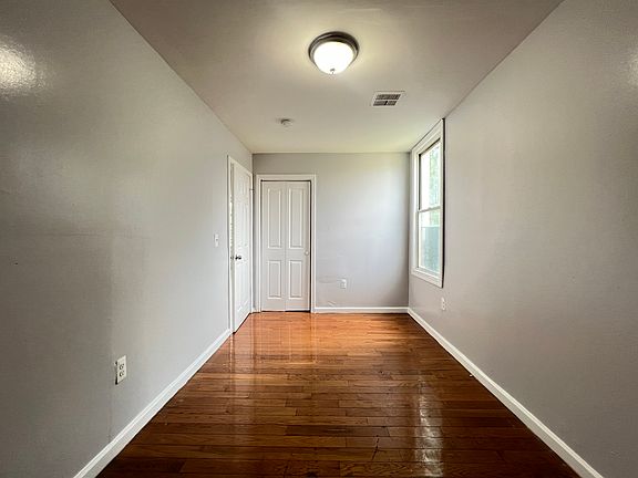 5th image of 91 Kearny Ave #2