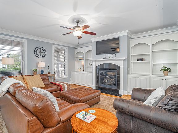 5th image of 220 Ansonborough Rd