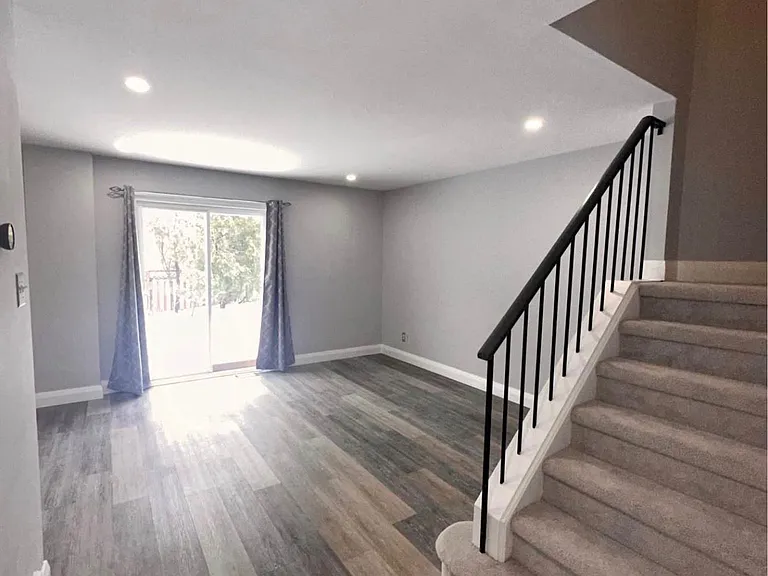 517 Apollo Way — Photo 5