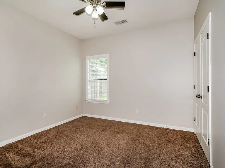 9555 Morning Shadow Dr — Photo 13