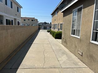 1614 W 208th St, Torrance, CA 90501