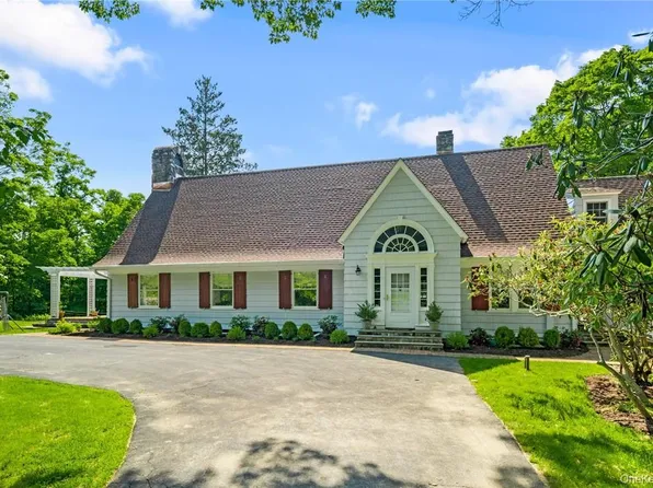 220 Croton Ave, Mount Kisco, NY 10549
