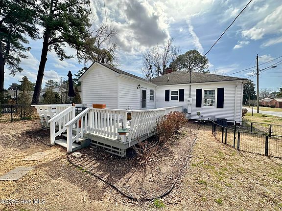 4th image of 900 Tuscarora Avenue