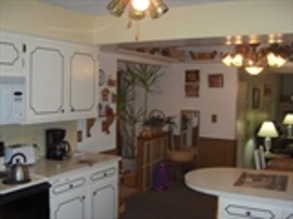 3rd image of 1150 Hillbrook Dr NE