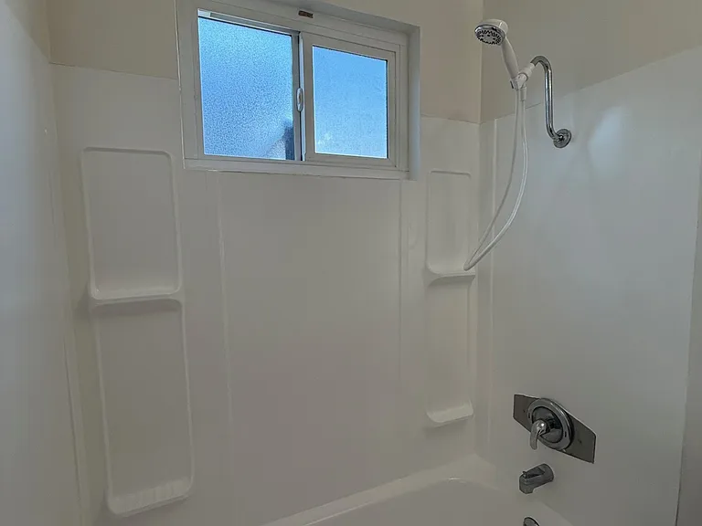 220 Alabama St #E — Photo 18