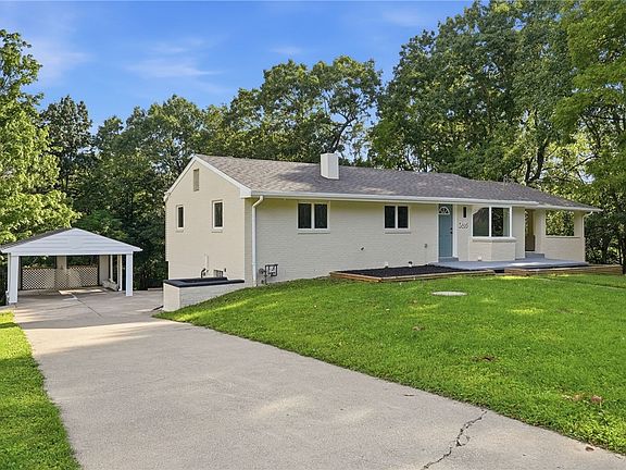 2nd image of 5816 Schell Cir