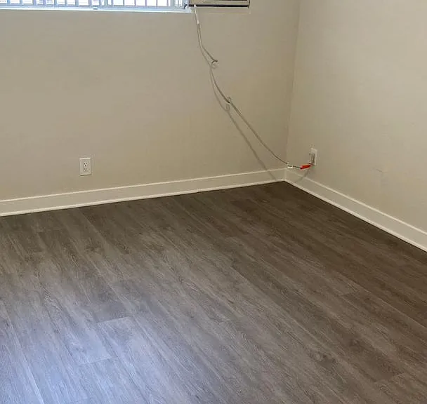 4411 Ventura Canyon — Photo 12