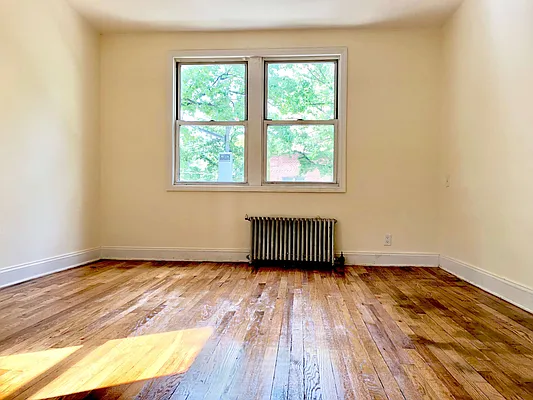 Rented by Premier Metro Realty Corp | media 60