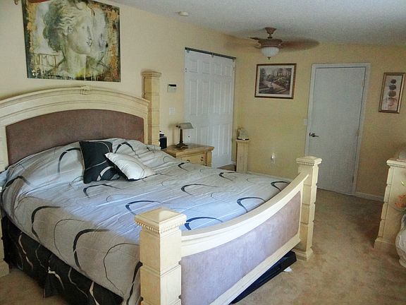 4th image of 627 Charles Carrol St