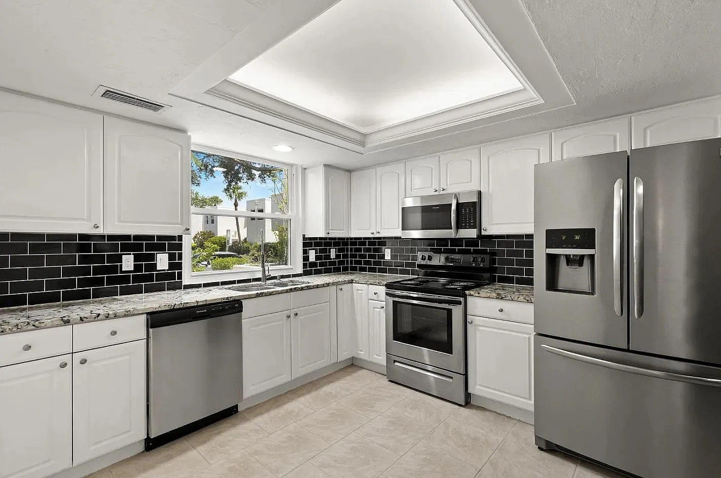 5084 Marsh Field Rd — Photo 2