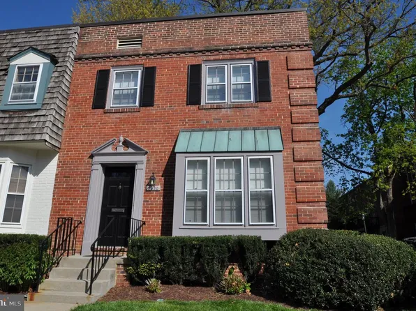 6630 Hillandale Rd #56, Chevy Chase, MD 20815