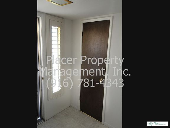 5th image of 4922 Orchid Way