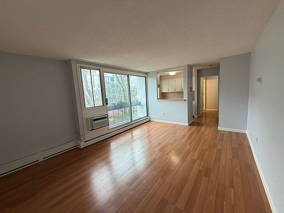 3rd image of 12 Inman St APT 23