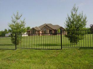 4173 W Farm Road 172, Brookline, MO 65619