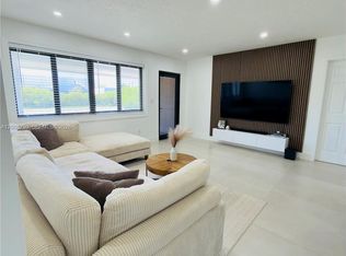1524 NE 14th Ter, Fort Lauderdale, FL 33304