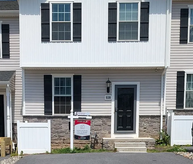 109 Holstein Dr — Photo 1