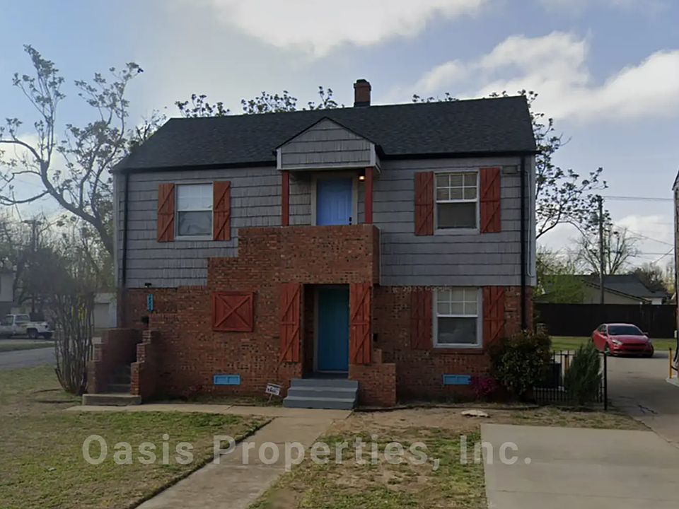 1st image of 2502 NW 16th St #2502