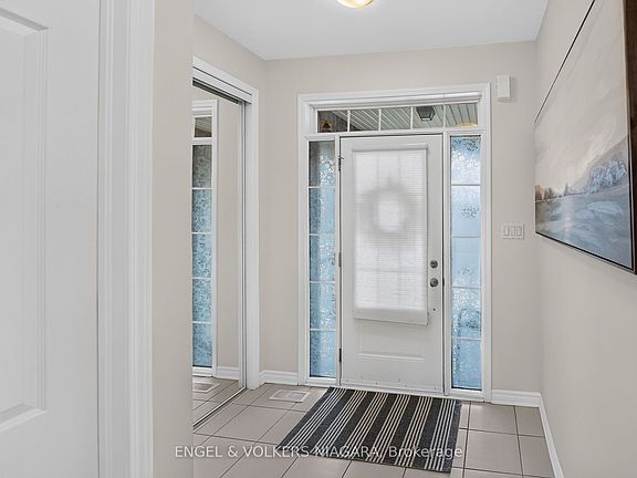 5th image of 1221 Rose Way S