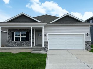 5128 168th St, Urbandale, IA 50323