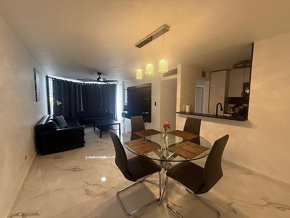 2nd image of Marbella Del Caribe Oeste 5347 Ave