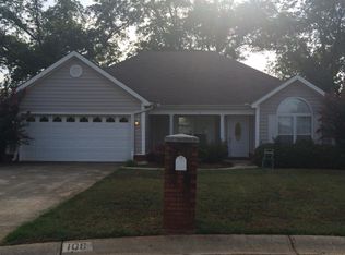 108 Sanders Ct, Warner Robins, GA