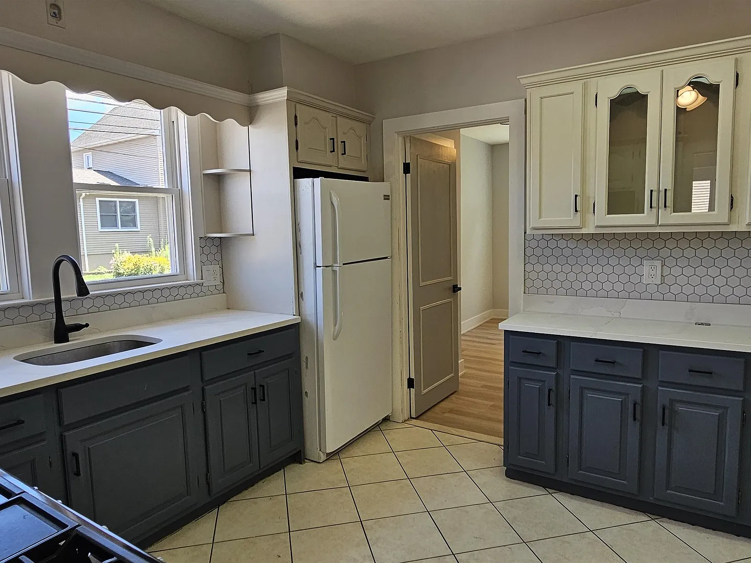 2 bed, 1.5 bath, $2,950 — Photo 1